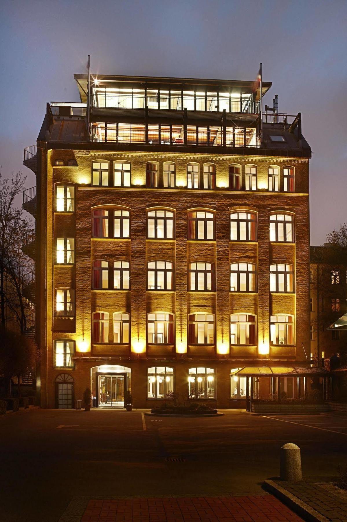 นิว เบอร์ลิน Hotel ภายนอก รูปภาพ